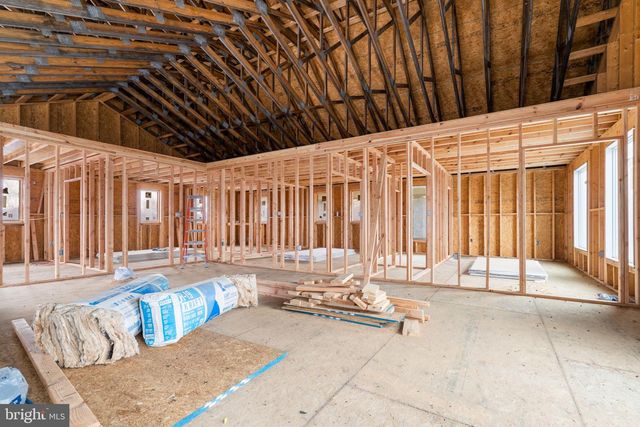 16503 LONEOAK PL, Hamilton, VA 20158