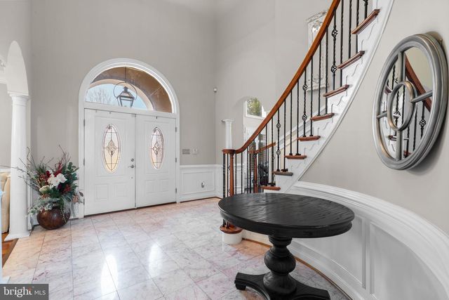 16503 LONEOAK PL, Hamilton, VA 20158