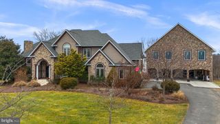 16503 LONEOAK PL, Hamilton, VA 20158