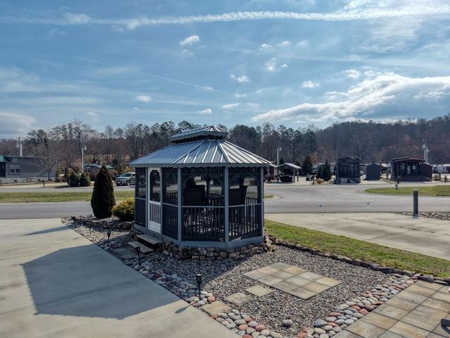 310 Mountain Creek Road, Blairsville, GA 30512