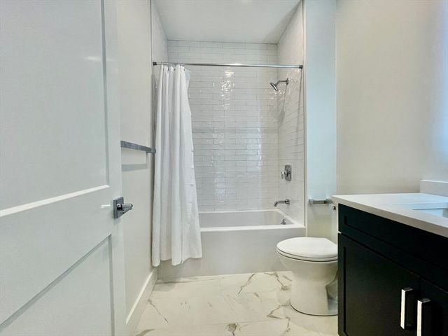 75 Neponset Street 75, Canton, MA 02021