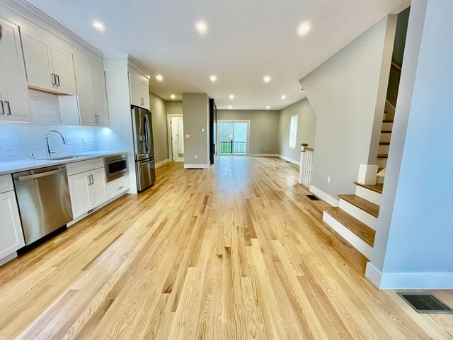 75 Neponset Street 75, Canton, MA 02021