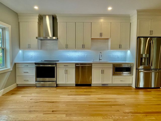 75 Neponset Street 75, Canton, MA 02021