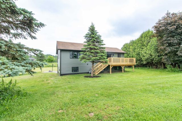 287 Lakeview Drive, Derby, VT 05829