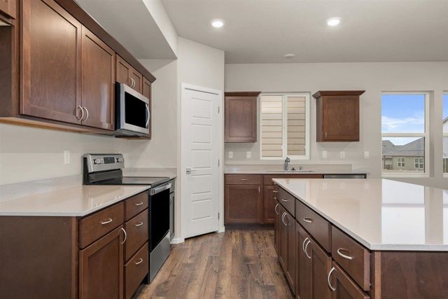 3720 S McCabe Ln, Spokane, WA 99206