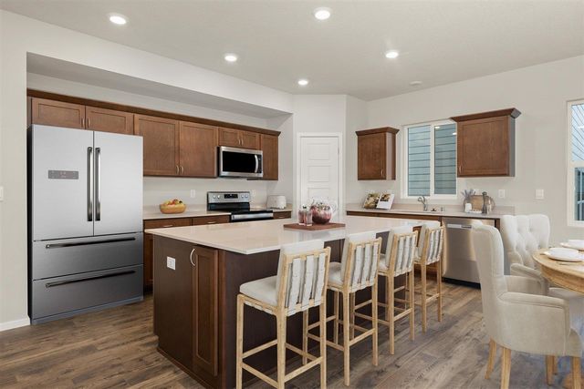3720 S McCabe Ln, Spokane, WA 99206