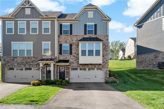 4002 Saint Andrews Ct, Penn Twp, PA 15644