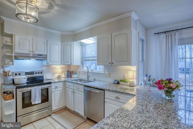 6 CROSSLEY DR, Dover, DE 19901