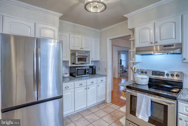 6 CROSSLEY DR, Dover, DE 19901