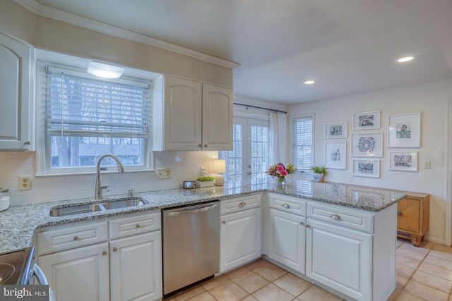 6 CROSSLEY DR, Dover, DE 19901