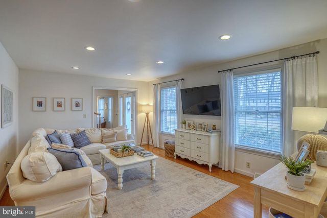 6 CROSSLEY DR, Dover, DE 19901