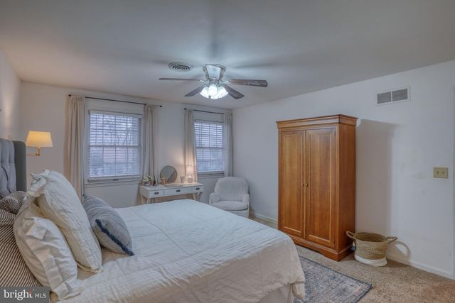 6 CROSSLEY DR, Dover, DE 19901