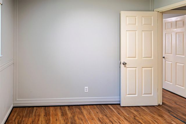 408 Travis Street, Webster, TX 77598