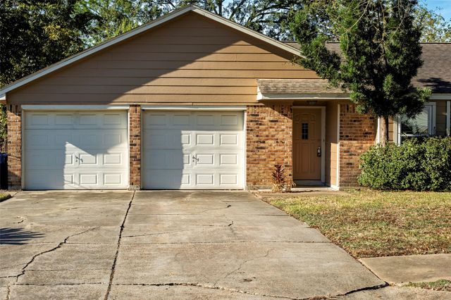 408 Travis Street, Webster, TX 77598