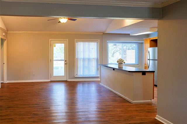 408 Travis Street, Webster, TX 77598