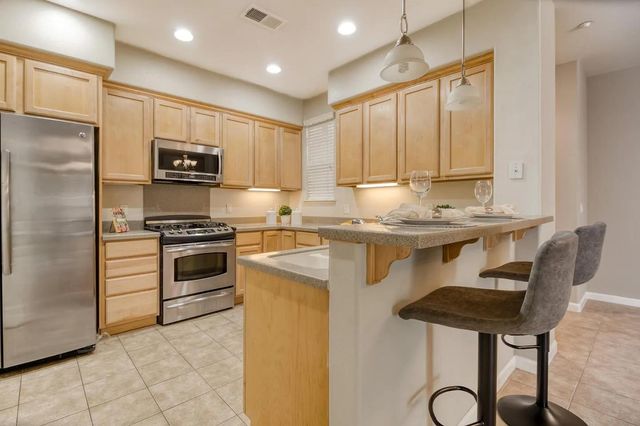 173 S Veracruz Place, Mountain House, CA 95391