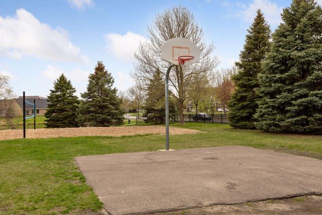 10960 Fergus Street NE D, Blaine, MN 55449