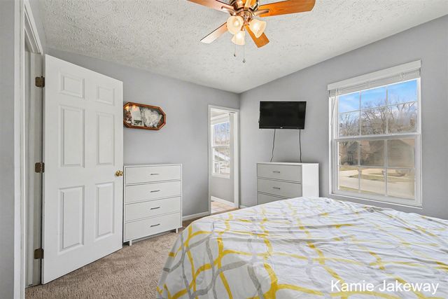 4041 Tallman Creek Drive, Grand Rapids, MI 49534