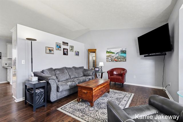 4041 Tallman Creek Drive, Grand Rapids, MI 49534