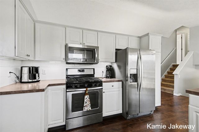 4041 Tallman Creek Drive, Grand Rapids, MI 49534