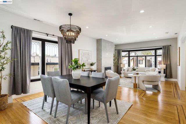 2417 Palmetto St, Oakland, CA 94602