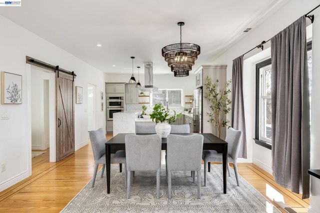 2417 Palmetto St, Oakland, CA 94602