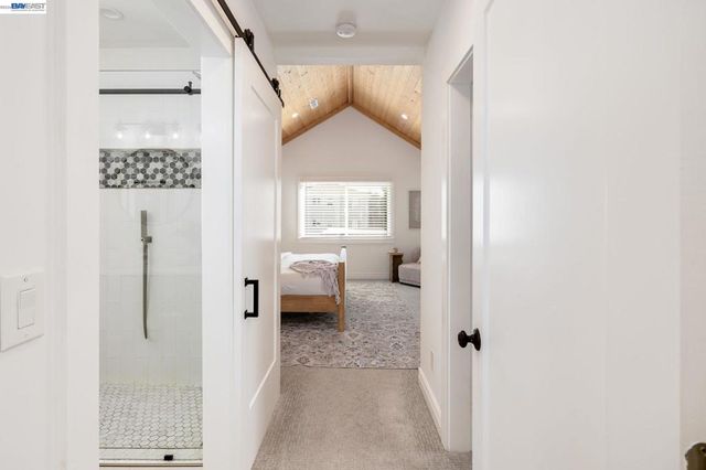 2417 Palmetto St, Oakland, CA 94602