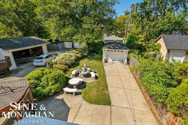 577 Chalmers Street, Detroit, MI 48215