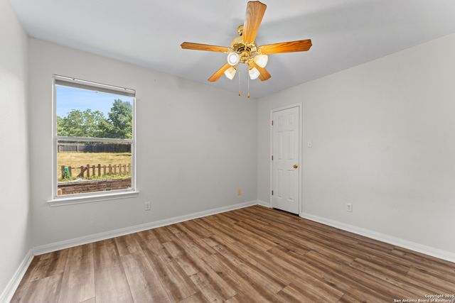 807 MIDWAY CRST, San Antonio, TX 78258