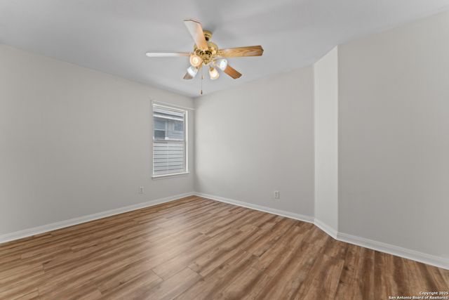 807 MIDWAY CRST, San Antonio, TX 78258