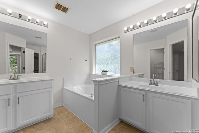807 MIDWAY CRST, San Antonio, TX 78258