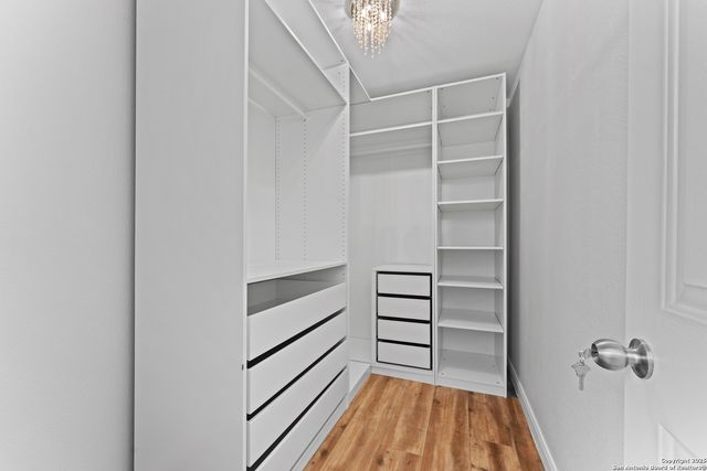 807 MIDWAY CRST, San Antonio, TX 78258