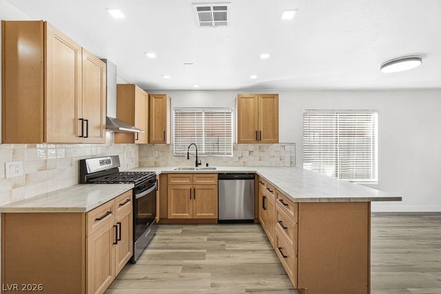 4633 Possum Berry Lane, North Las Vegas, NV 89081