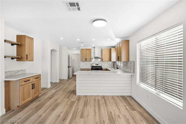 4633 Possum Berry Lane, North Las Vegas, NV 89081