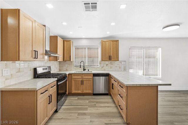 4633 Possum Berry Lane, North Las Vegas, NV 89081