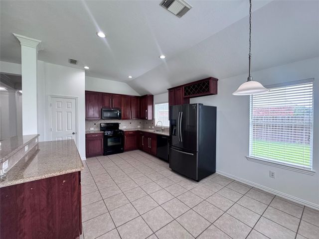 7502 Quiet Trace Lane, Pearland, TX 77581