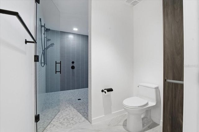 777 3RD AVENUE N 1202, St Petersburg, FL 33701