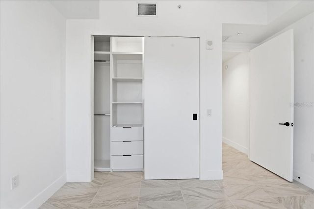 777 3RD AVENUE N 1202, St Petersburg, FL 33701