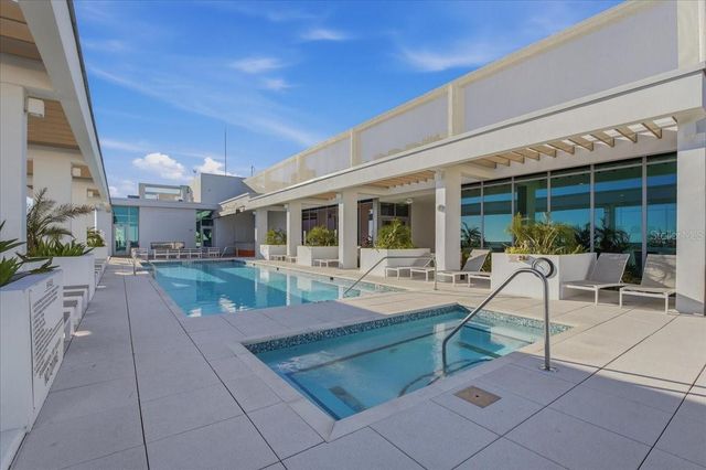 777 3RD AVENUE N 1202, St Petersburg, FL 33701