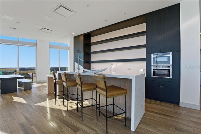 777 3RD AVENUE N 1202, St Petersburg, FL 33701