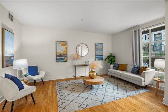 1 E Julian Street 217, San Jose, CA 95112