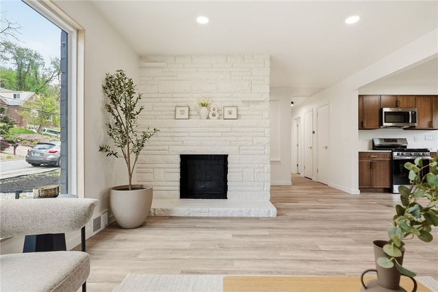 8032 Aber Road, Penn Hills, PA 15147
