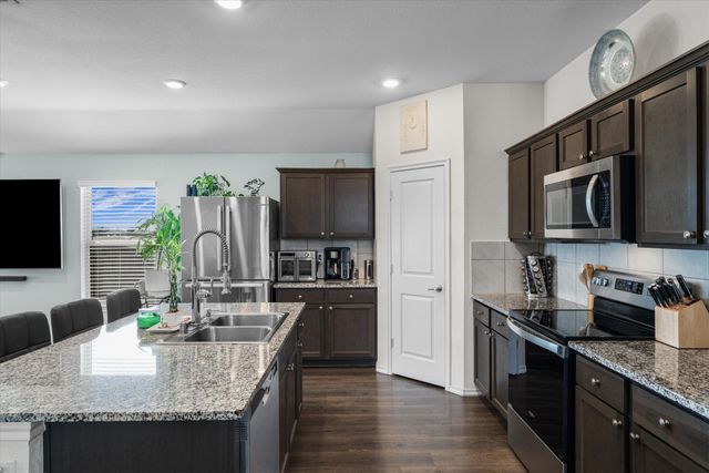 909 Farmstead Way, Josephine, TX 75189