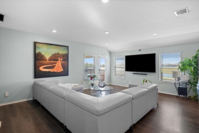 909 Farmstead Way, Josephine, TX 75189