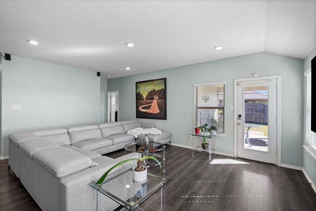 909 Farmstead Way, Josephine, TX 75189