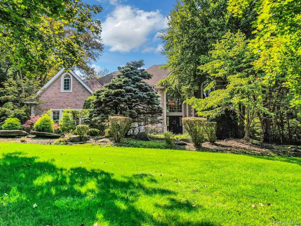 35 Senator Levy Drive, Suffern, NY 10901 — exterior