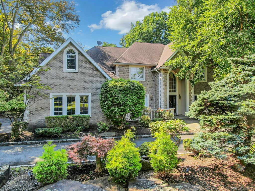 35 Senator Levy Drive, Suffern, NY 10901 — photo 2
