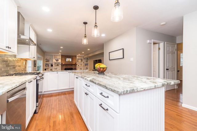 221 STEFAN PL, North Wales, PA 19454