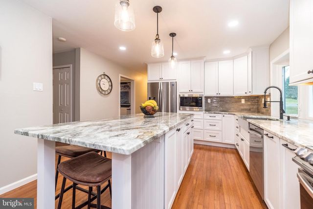 221 STEFAN PL, North Wales, PA 19454