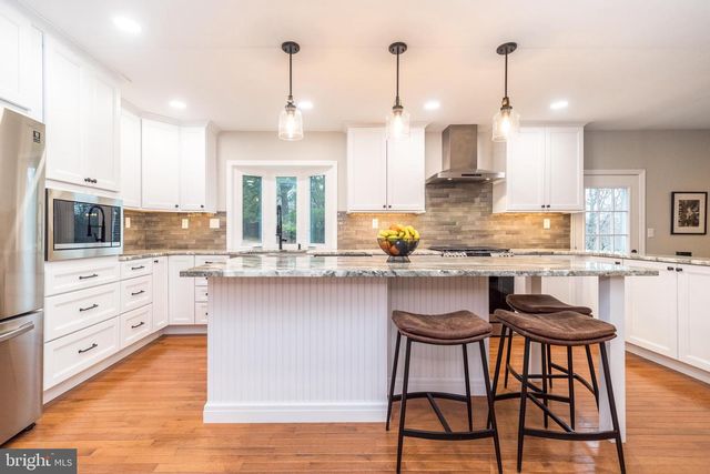 221 STEFAN PL, North Wales, PA 19454